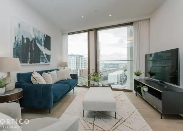 Portico Residences - Beautiful 2 Bed Apartment With Pool In Nine Elms