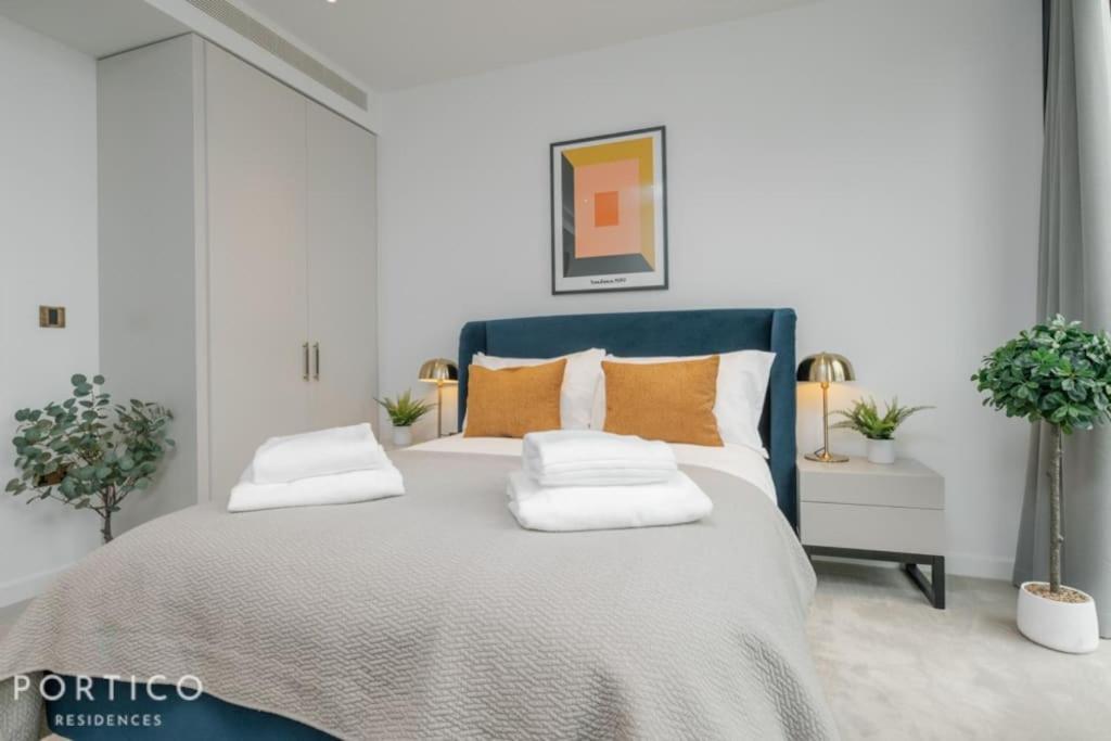 Appartamento Portico Residences - Beautiful 2 Bed With Pool In Nine Elms